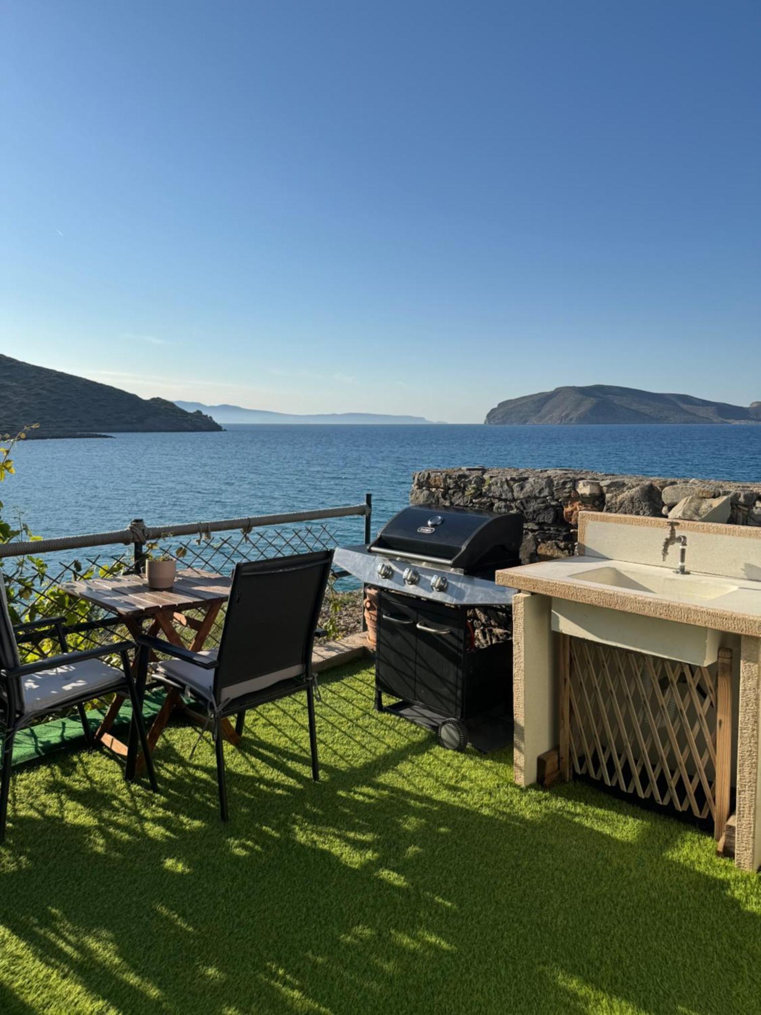 Tholos Alexandra'S Beachfront House Kavoúsion Zewnętrze zdjęcie